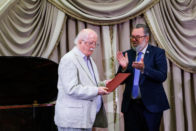 Jávorszky Béla Illyés díj